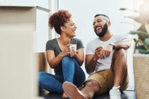 4 Ideas to Help You Convince Your Partner to Move Abroad Together 