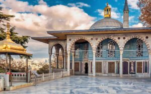 Topkapi Palace Museum: Your Ultimate Guide to Istanbul’s Historic Gem