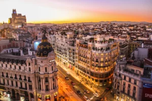 A Romantic Escapade to Barcelona: The Perfect Anniversary Gift