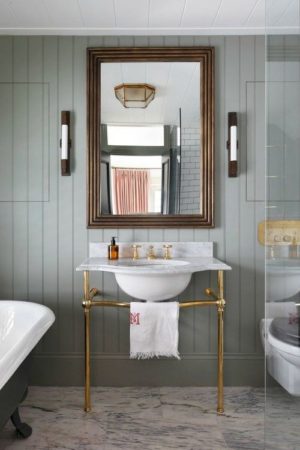 7 Design Elements That Will Make Your Bathroom Feel More Luxurious