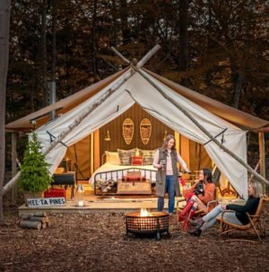 Why You Should Go for a Full Glamping Experience on Your Next Weekend Break