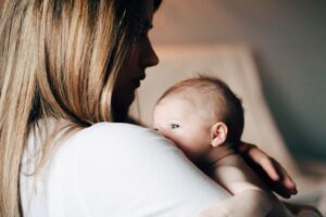 Tips to Handling a Divorce When You Have a Newborn in the House 