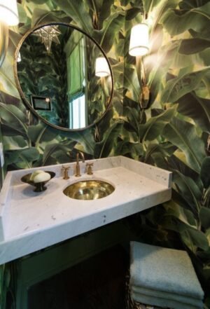 Give your Bathroom a Maximalist Makeover: A 5 Step Guide  