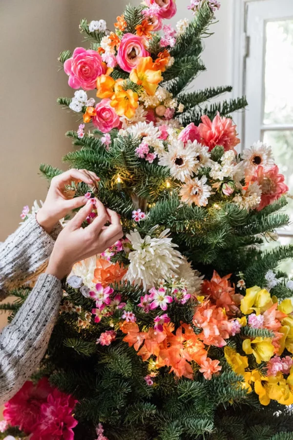 How to Decorate a Christmas Tree with Artificial Flowers