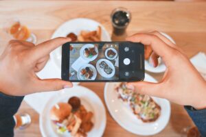 4 Tips to Become a Food Blogger