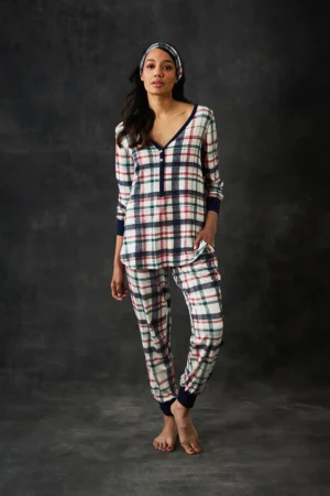 Choosing the Perfect Pyjama Sets: Style and Comfort