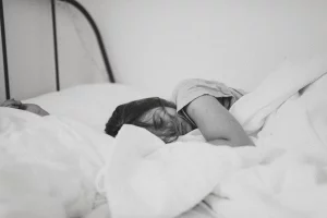 This Viral Sleep Trend Could Help You Get an Extra Hours of Sleep