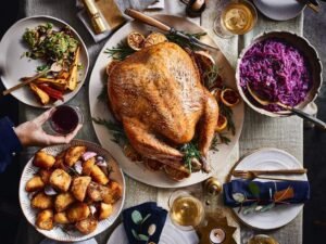 Experts Share Ways to Save Money on Your Christmas Food Shop