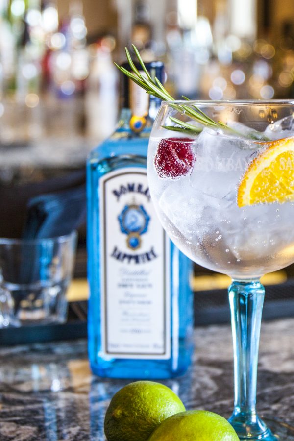 Winter Cocktail Ideas: How to Garnish Your Gin & Tonic