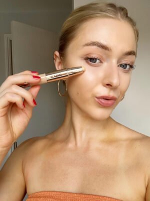 How to Fake 8 Hours of Sleep: The ‘Sleep-in-a-Stick’ Radiant Concealer & Brightening Duo from ICONIC London