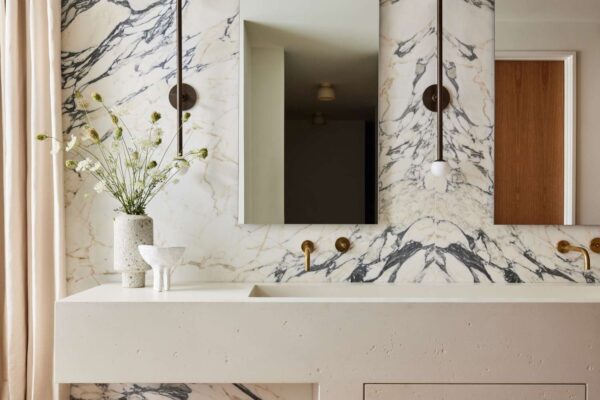 A Comprehensive Guide to Luxury Bathroom Rentals for Events