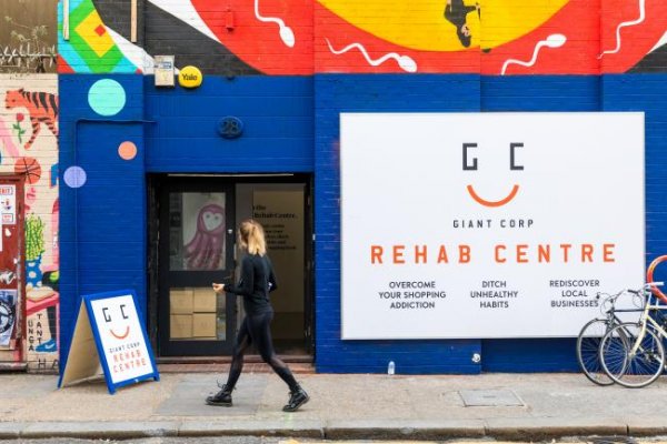 ‘Rehab Centre’ Opens For Online Shopping Addicts, in a Bid to Save the High Street!