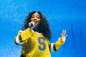 SZA Officially Named the Most Popular Female Popstar of the Season