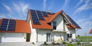 What is the Importance of Battery Storage in a Solar Panel System?