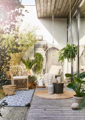 Summer Living Done Right With Furnishful