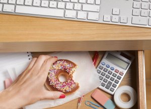 Instagram-Worthy Cubicle Snacks for an Afternoon Pick Me Up!