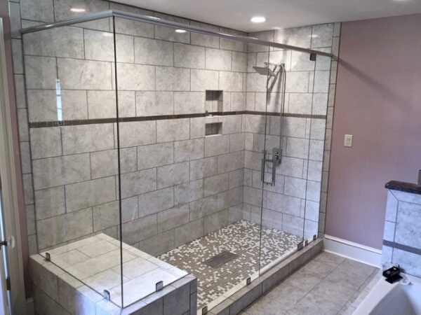 custom-build-shower-glass-for-your-bathroom-600x450.jpg