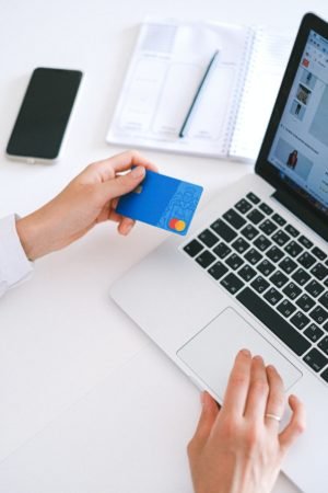 How to Effectively Save and Spend Online