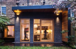 The Benefits of Adding a Home Extension Over Moving