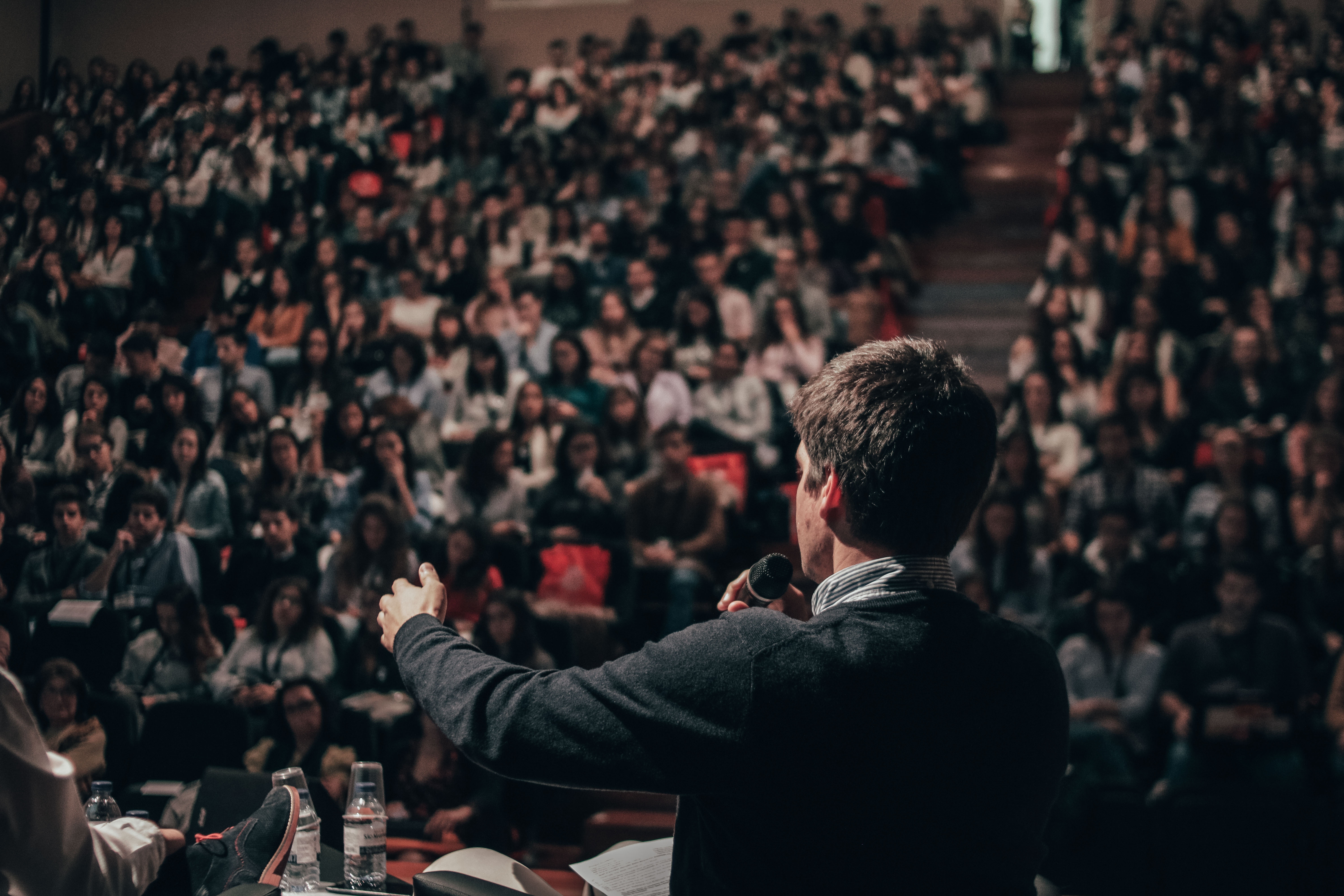 How to Grab Attention with the Opening Words of Your Presentation