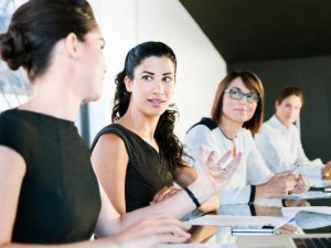 8 Tips to Build Your Confidence as a Female Business Leader