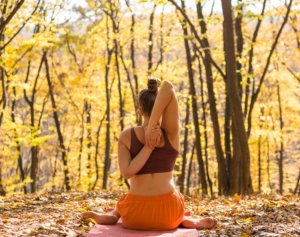 10 Reasons to Take Up Yoga This Autumn