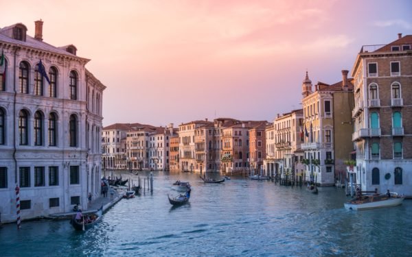 Venice Beats Paris as the Most Romantic City in the World For a Marriage Proposal