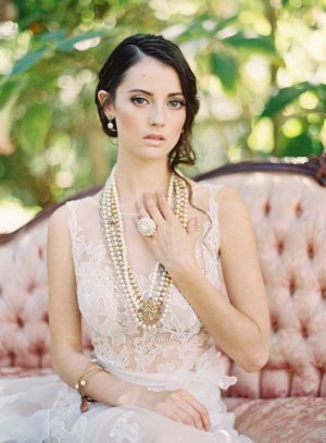 “Queen of Gems”: The Beauty & Glamour of Classic Pearl Jewellery