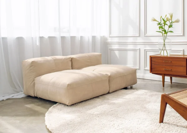 How to Nail the Oversized Furniture Trend Without Overwhelming Your Space  