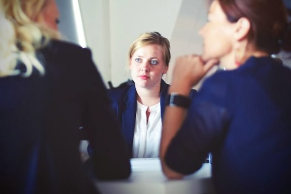 7 Ways To Impress Hiring Managers In The First 5 Minutes