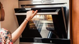 From Uneven Cooking to Strange Noises: Understanding Typical Oven Malfunctions